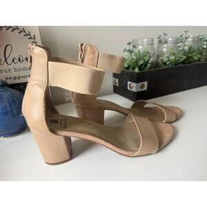 White Mountain Elinie Nude Tan Block Heel Sandals Back Zip Elastic Strap Size 8M